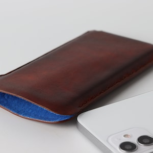 iPhone 12 Mini Leather Sleeve / iPhone SE 2020 Leather Sleeve / iPhone 8 leather, iPhone 7 Leather Sleeve, Gift idea - &#39;Old Brown&#39;