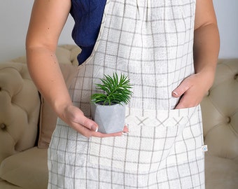 Natural linen apron. Handmade apron with front pocket. Linen apron in a cage, ivory basic natural grey cage. Checkered linen apron.