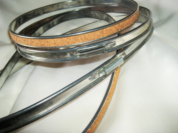 2 Vintage Metal Embroidery Hoops 6 Inch & Oval Spring Tightening 