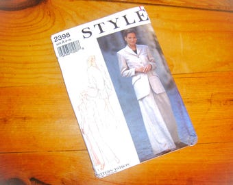 Style Pattern 2398 Misses Separates • factory folded • size A 8 -18