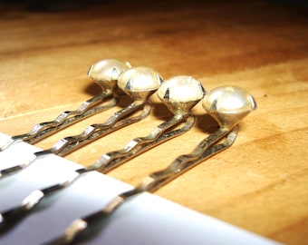 4 vintage Faux Pearl Hair Pins • gold tone & cream white