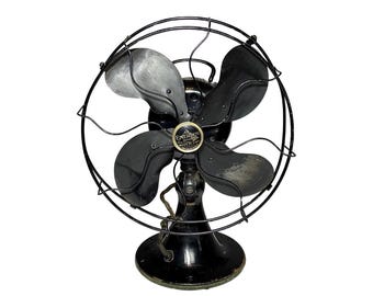 Ventilador de escritorio eléctrico antiguo Emerson de 12 pulgadas, 3 velocidades, no oscilante, de la década de 1920, con base y carcasa del motor de hierro fundido - N.° 28646