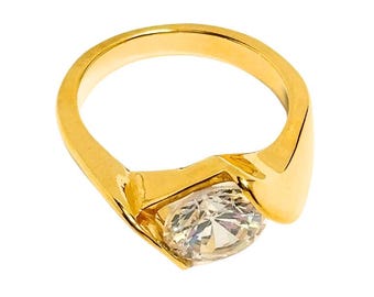 Vintage Avon Gold Tone Solitaire Faux Diamond Size 8 3/4 Ring