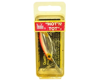 Señuelo de pesca vintage de la década de 1970, pre-Rapala Strom Thinfin Hot N Tot Deep Diver H108, fluorescente, rojo y plateado, nuevo en caja.