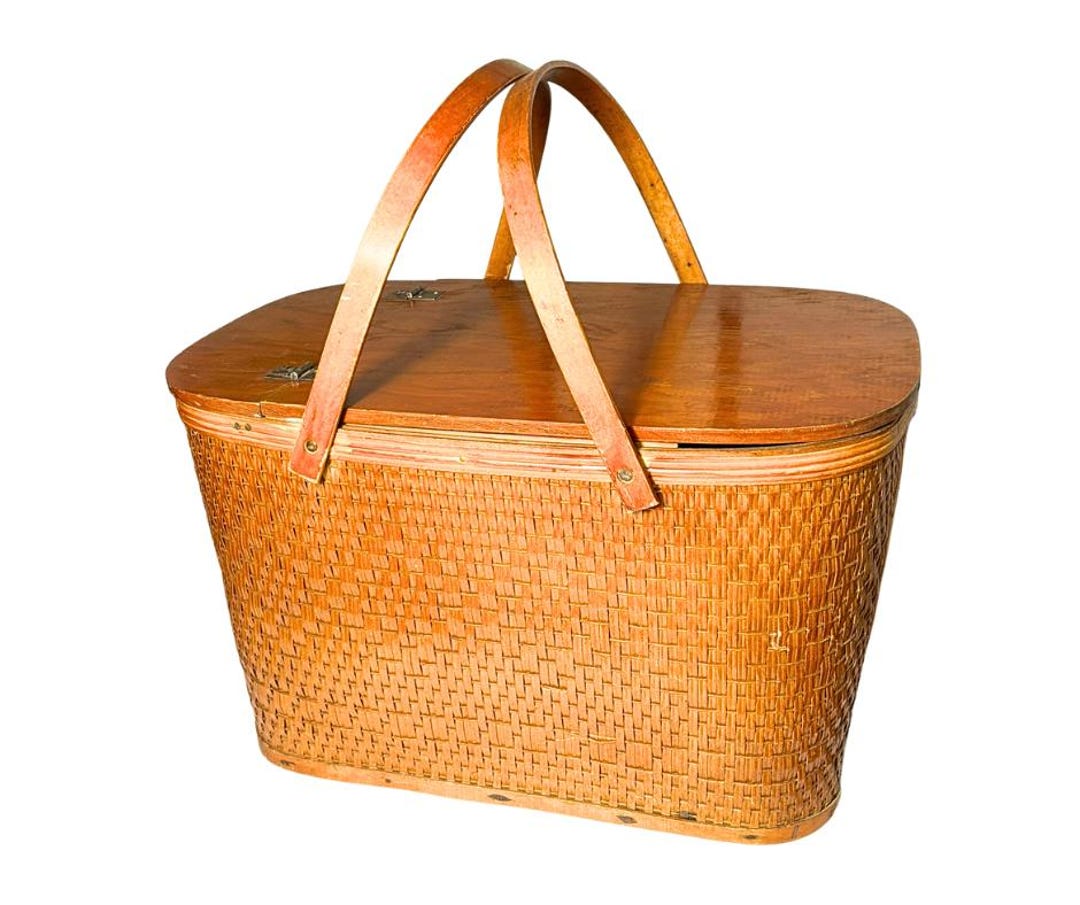 Vintage 1960s Burlington Basket Co. Hawkeye America's Finest Wood