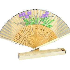 Ventilador de mão dobrável acordeão vintage pintado à mão com flores roxas de bambu
