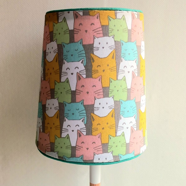 Abat-jour, lampe à poser, tissu graphique chats multicolores