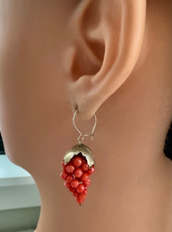 Vintage coral and 9k gold grape cluster earrings, 