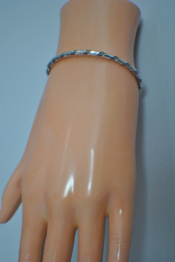 Sterling silver cuff bangles with open applicatio… - image 8