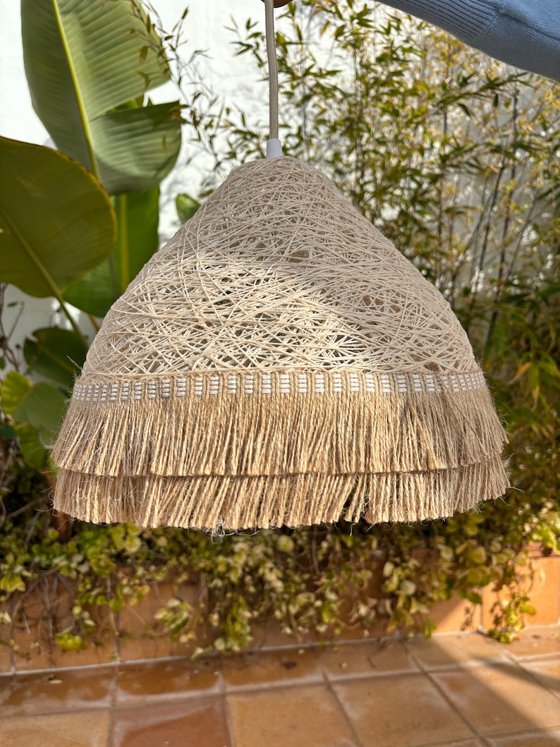 Lámpara de colgante de yute, Lámpara de techo decorativa, Iluminación artesanal, Lámpara de techo boho, Iluminación Estilo Boho FIJI imagen 4