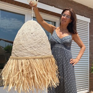Natürliche Raffia Pendelleuchte, Dekorative Naturfaserlampe, Dekorative Beleuchtung, Boho Deckenlampe - HALF LARGE RAFFIA Bild 6