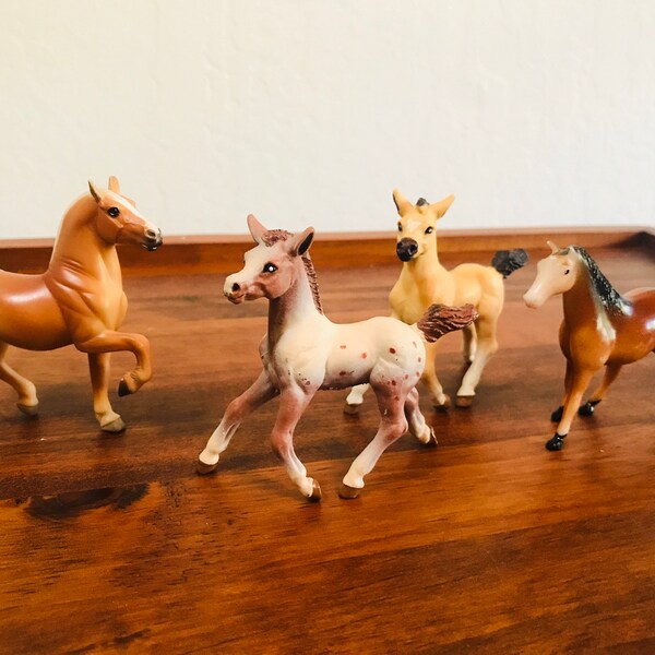 Breyer Reeves, Plastic Horse Figurines, 1997 Safari Ltd Miniature Horse Toy, Hong Kong