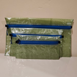 Ultralight Rectangle Zipper Pouches - Green 1.43 oz/yd Dyneema