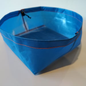 Lightweight Dog Bowl - Blue Dyneema