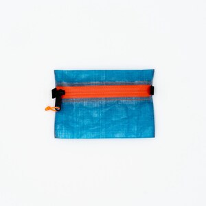 Cartera ultraligera Dyneema con cremallera, color azul 1,43