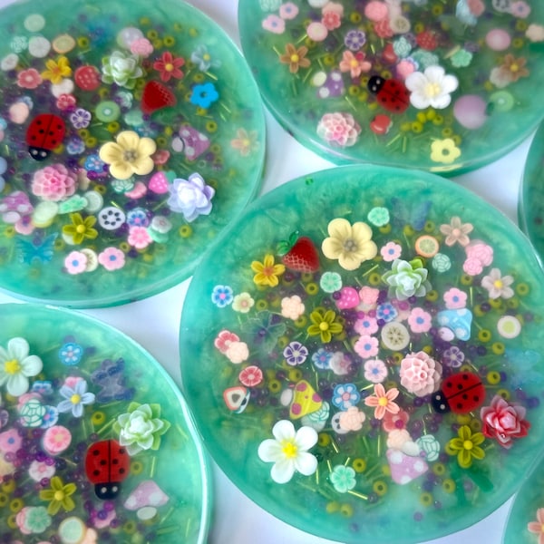 Garden Picking Pad Fidget Picker Palette Spielzeug - Kristallblumen Hummel Marienkäfer Textur zum Sammeln, Graben und Schälen