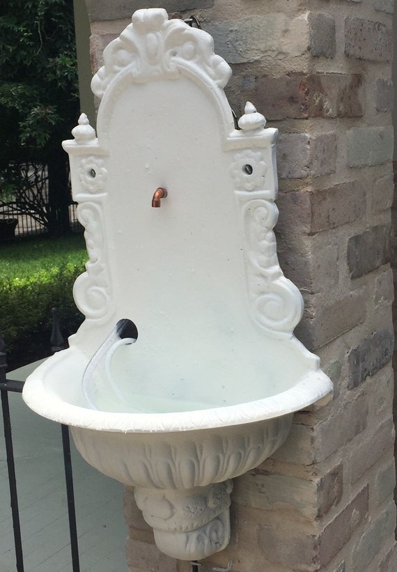 French Lavabos Wall Mounted Fountain - Wall Mounted Fountain Spout French Lavabos Wall Mounted Fountain - Wall Mounted Fountain Spout