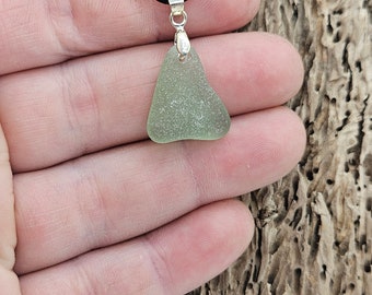 Light olive green pendant, green gift set, mothers day gift,beach glass jewelry, beach jewelry, sea glass jewelry, beach glass jewelry