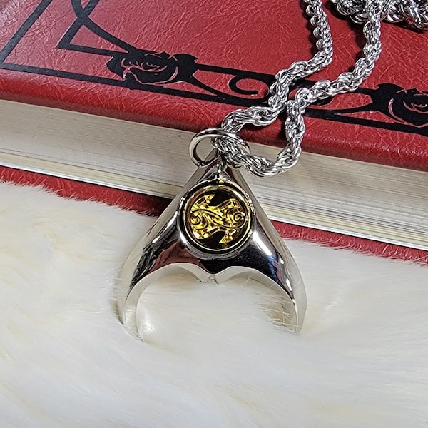 Pingente Réplica do Rei Goblin Jareth do Labirinto - Colar usado por David Bowie