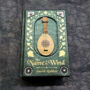 The Name of the Wind – Lederband Patrick Rothfuss Neubindung
