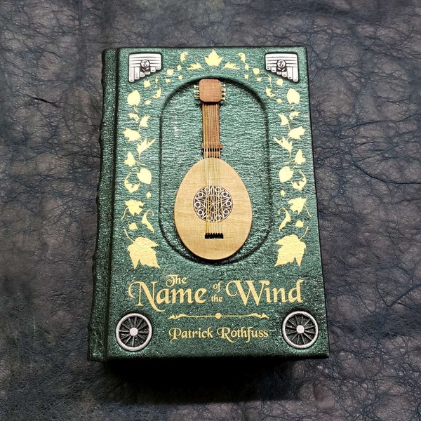 The Name of the Wind – Leatherbound Patrick Rothfuss 10th Anniversary Edition Rebinding