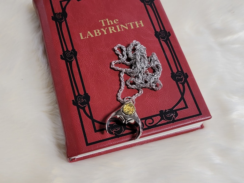 Replika av Goblin King Jareth Labyrinthänge - Halsband buret av David Bowie bild 2