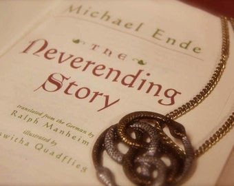 海外 送料込み 　ネバーエンディングストーリー　本　小道具 希少 il_340x270.747759024_gtjp.jpg