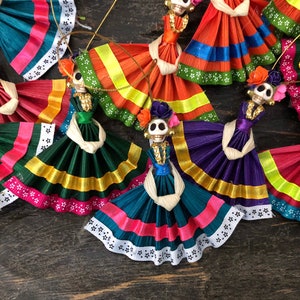 Day of the Dead Frida CATRINA Ornaments Magnets, Set CORN HUSK Mexican Christmas Decorations Party Favors