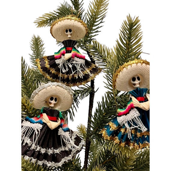 Day of the Dead CATRINA Ornaments Magnets, Set (4) CORN HUSK Mexican Christmas Decorations Party Favors