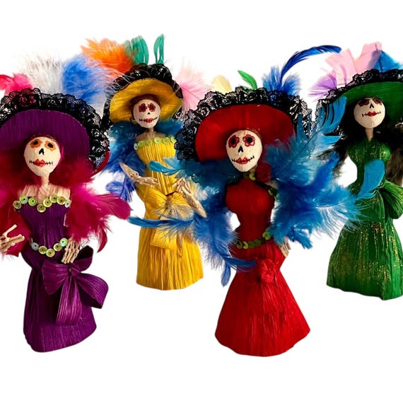 Corn Husk CATRINA Figurine, Mexican Day of the Dead Figurine, Altar Decoration, Dia de los Muertos Catrina 9"