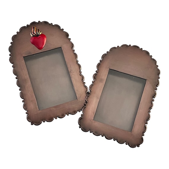 Mexican Tin NICHO,  Shadowbox Frame with/without Glass Heart Magnet, LG 9"
