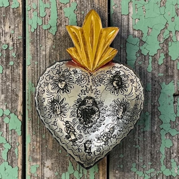 MILAGROS SACRED HEART, Embossed Tin and Wood, Mexican ExVotos Corazon 12"H