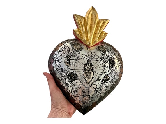 Embossed Tin Sacred Heart Milagros: Mexican ExVotos Corazon