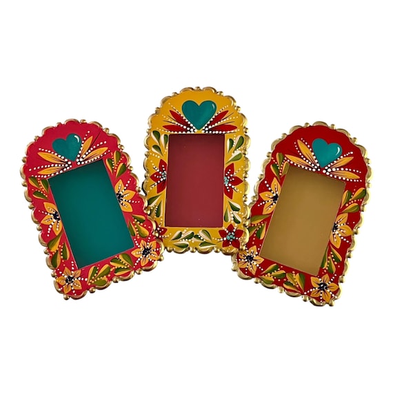 Hand Painted Mexican Tin NICHO,  Heart Shadowbox Frame, Display Niche 7”