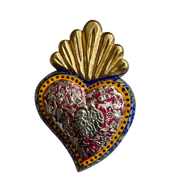 Milagros SACRED HEART, LARGE Heart with Charms, Mexican ExVotos Painted Corazon