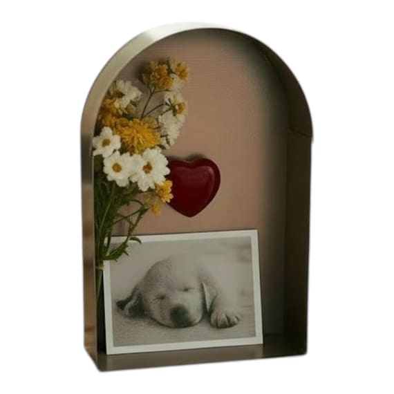 Mexican Tin NICHO with Glass Heart Magnet, Stand or Hang, Arched Altar Niche  5"