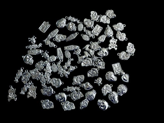 DAY of the DEAD MILAGROS Charms Set (25) Silver Tone Milagros ExVoto Charms, Catrina, Skulls Milagros Lot