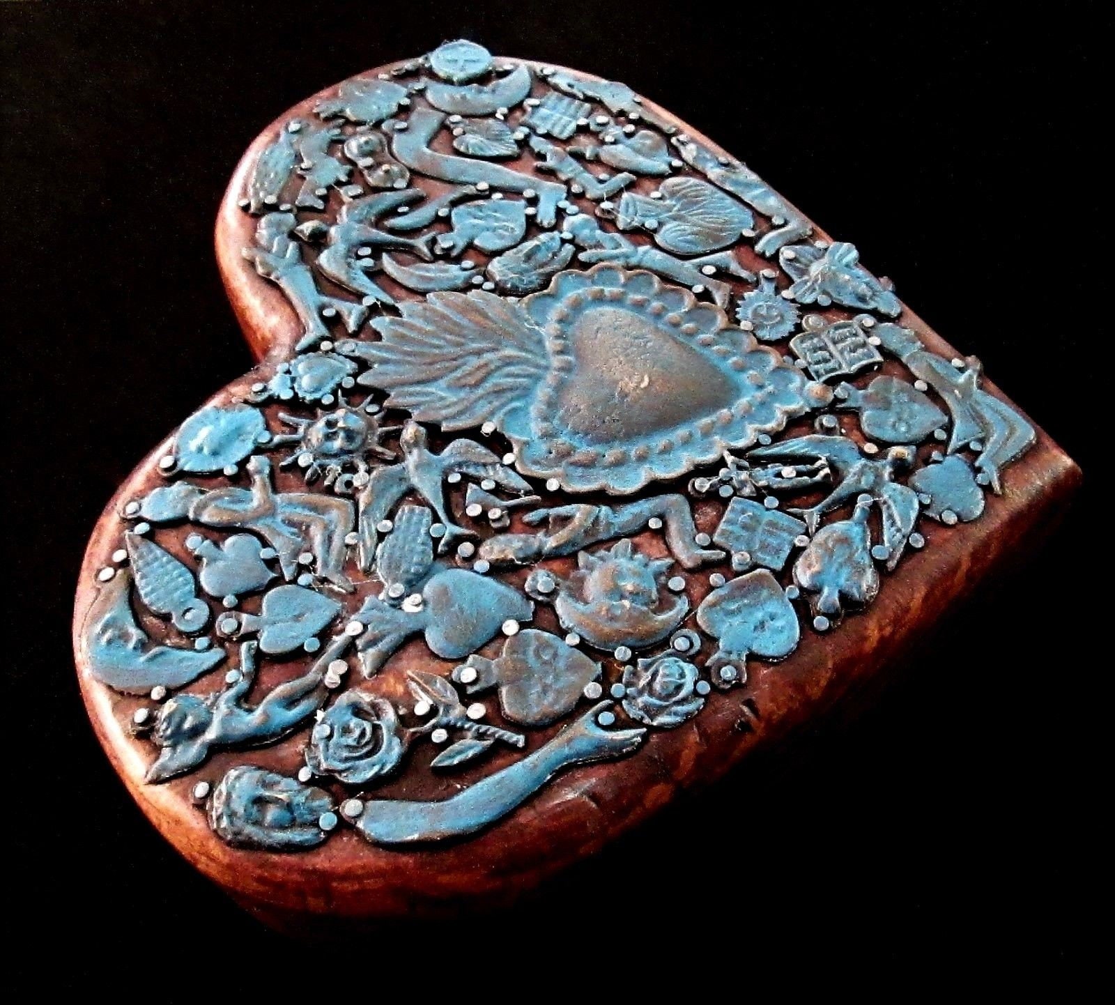 Milagros Heart Frame Turquoise main image 0