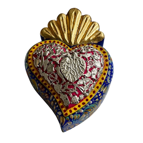 Milagros SACRED HEART, LARGE Heart with Charms, Mexican ExVotos Painted Corazon