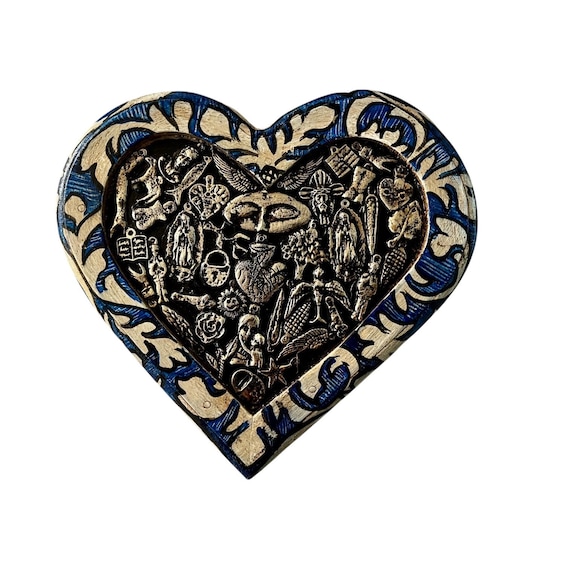 MILAGROS Heart, Mexican ExVotos Corazon, Heart with Charms