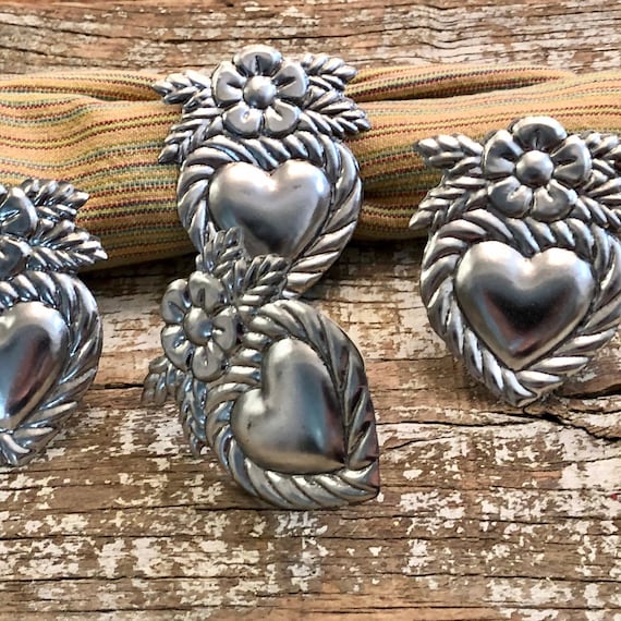 Sacred Heart NAPKIN RINGS, SET (4) Mexican Tin Sacred Heart