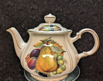 Antique 1930s SADLER Teapot, Looks brand new! Fruit Transferware, Pears Apples Plums Grapes, Lots of GOLD, Made in England, 4 Cups, PERFECT!