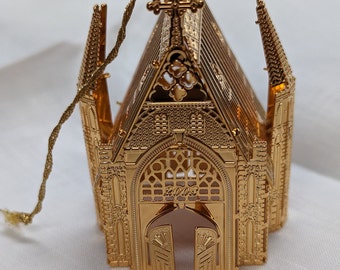 Vintage DANBURY Mint, 23K Gold GRAND CATHEDRAL, Ornament, 3-Dimensional Church, Dated 2003, Christmas Gift, Perfect Condition