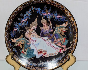 Love Story of Siam, The Coronation Preparations, Royal Porcelain Kingdom of Thailand Collectible Plate by Bradex No. 80-R68-1.4, PERFECT