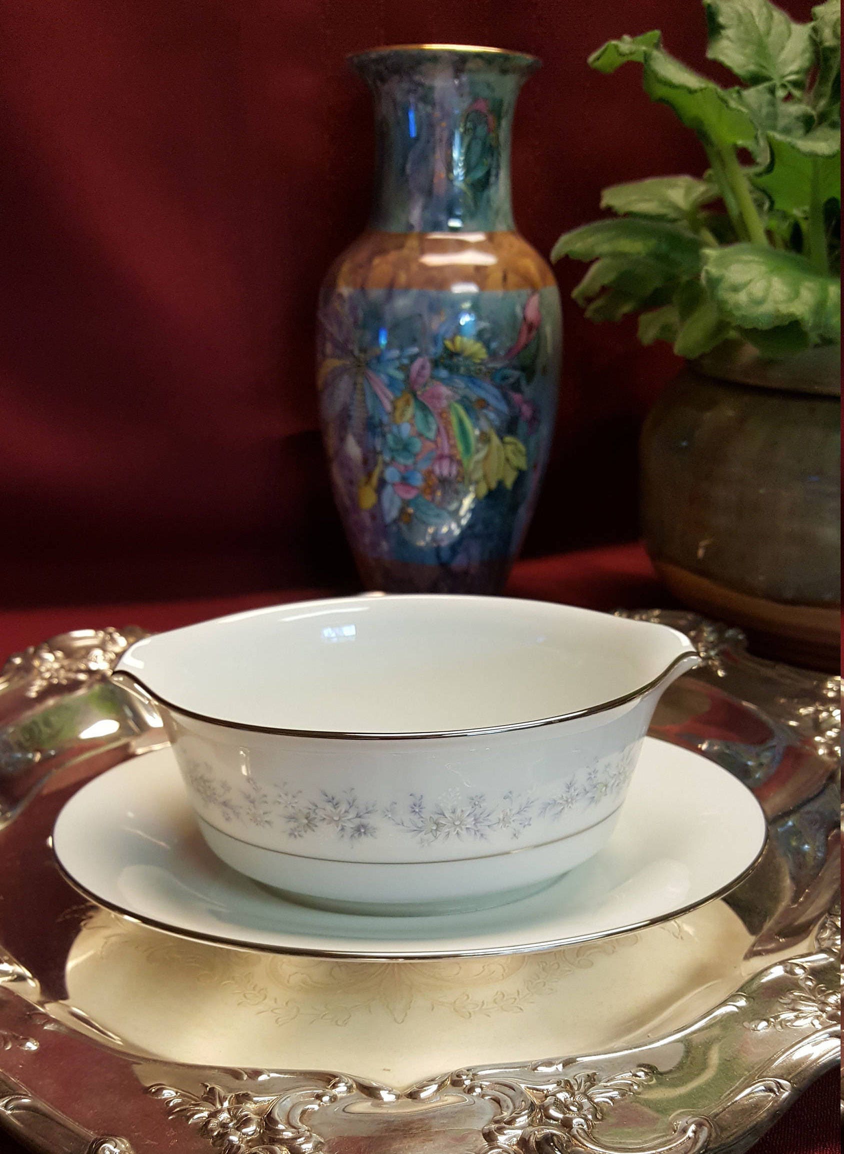 Noritake Marywood 9" Oval Gravy Boat with Underplate.  Porcelain, #2181 - Vintage White Platinum Blue, Raised Floral, Kitchen Dining, MINT