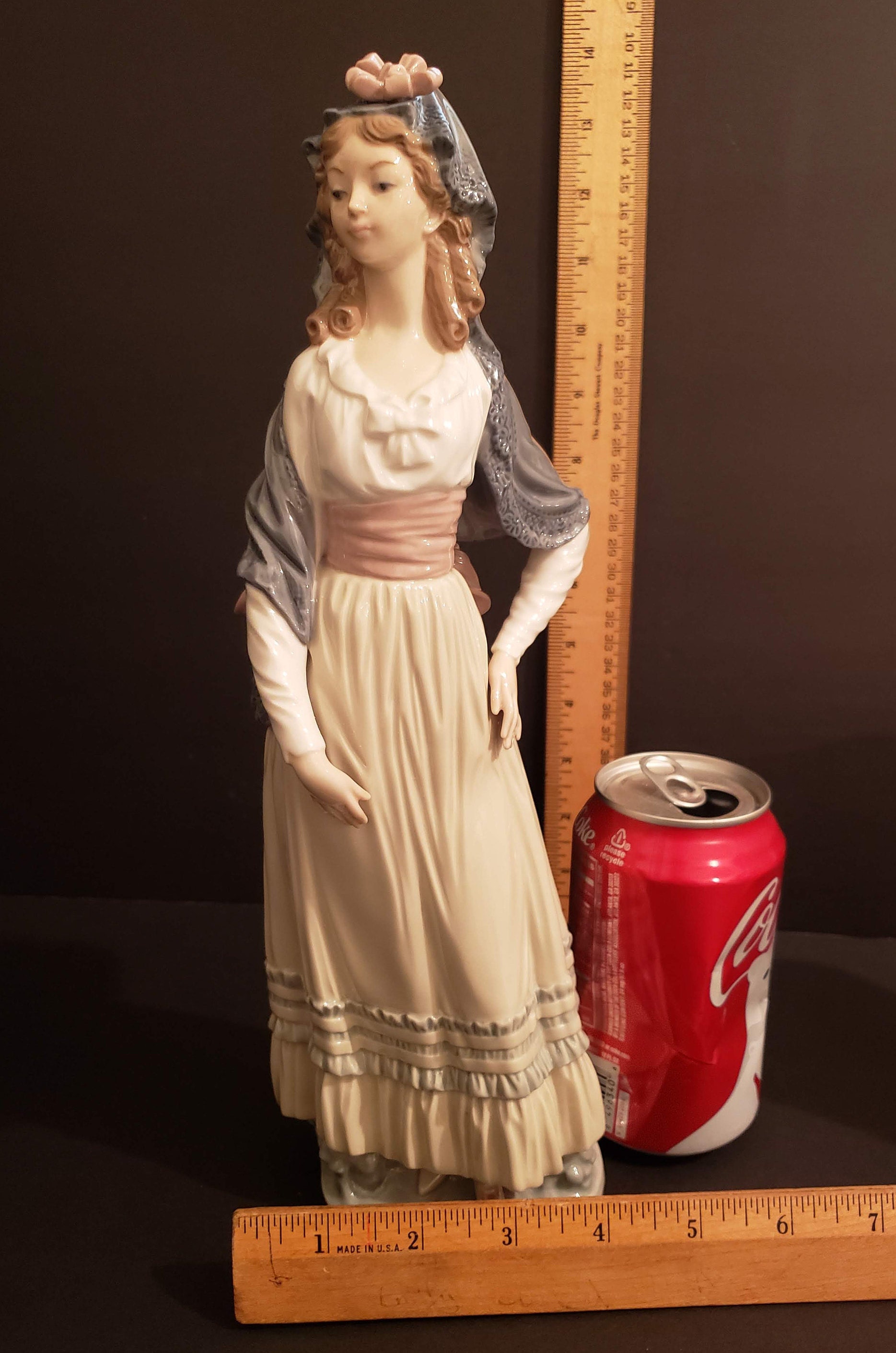 LLADRO リヤドロ ゴヤの婦人 Goya Lady No.5125 Dama Goyesca スペイン