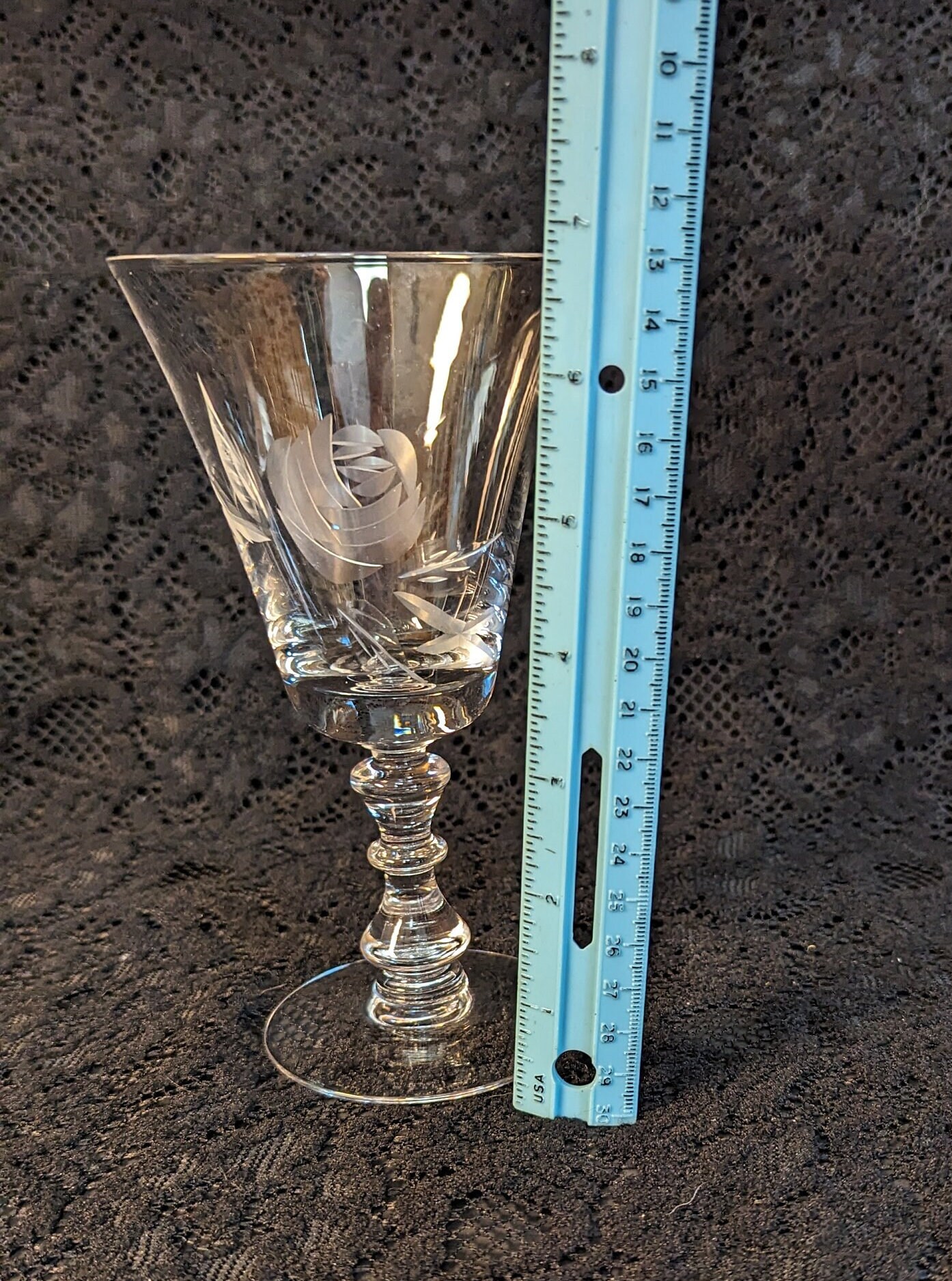 Set of 4 Rare FOSTORIA Rose Pattern, Etched Hand-blown Crystal Water Glass, 6 3/4 Tall, Holds 8 Oz., Mid-century, 2 Sets Available, MINT - Etsy Set of 4 Rare FOSTORIA Rose Pattern, Etched Hand-blown Crystal Water Glass, 6 3/4 Tall, Holds 8 Oz., Mid-century, 2 Sets Available, MINT - Etsy