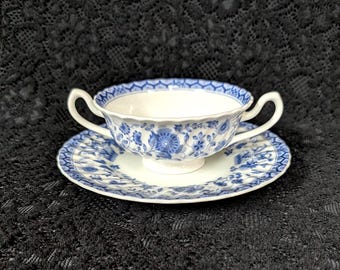 Plato hondo y plato de ensalada Minton de 1941 con doble asa, modelo Thames B-1442, pintado a mano en blanco y azul, porcelana inglesa, descatalogado.