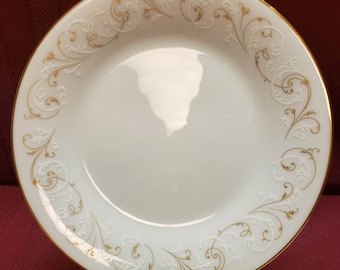 Vintage NORITAKE Duetto 6610 Gold Trim Bone White China 7 1/2 Inch