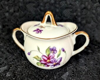 Azucarero vintage Royal Sealy (de Japón) color violeta, azucarero con tapa con estampado floral de pensamientos, blanco lavanda púrpura, ribete dorado, cocina rústica.